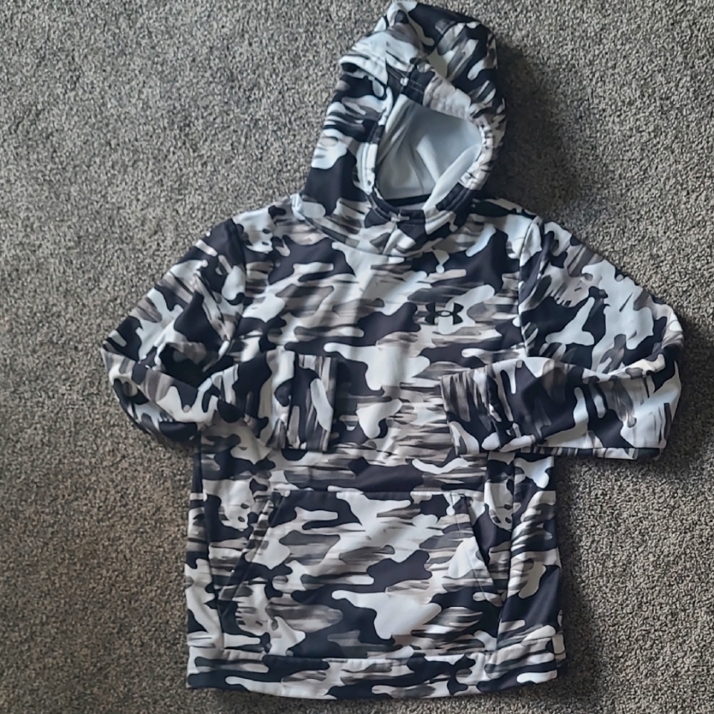 Under Armour Black and Gray Camouflage Hoodie